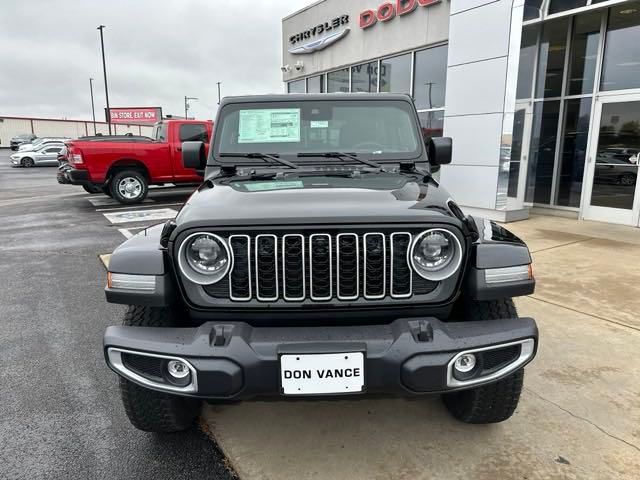 2024 Jeep Wrangler Sahara photo 8