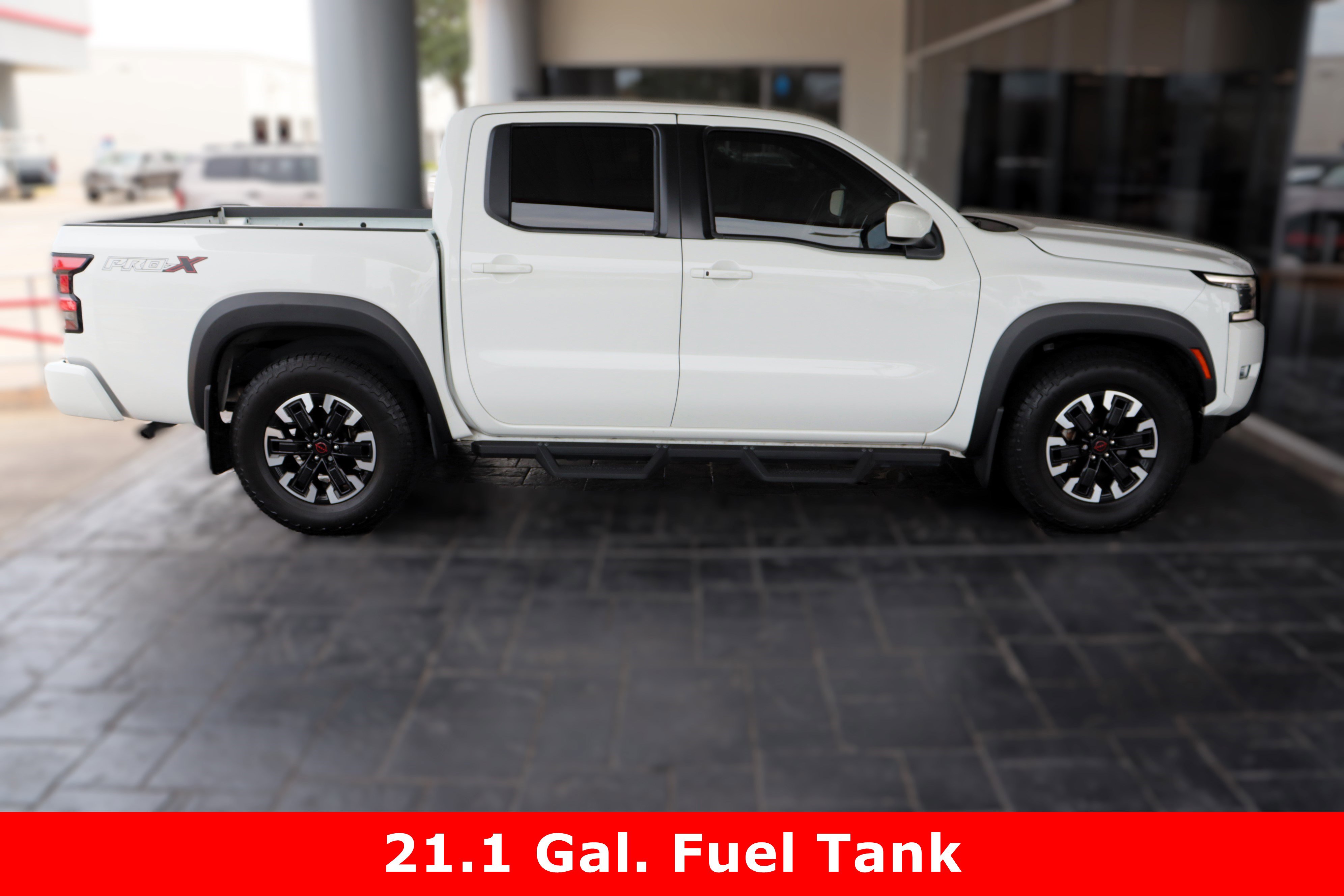 2024 Nissan Frontier PRO-X photo 11