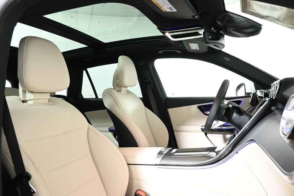 2025 Mercedes Benz GLC 300 4MATIC photo 17