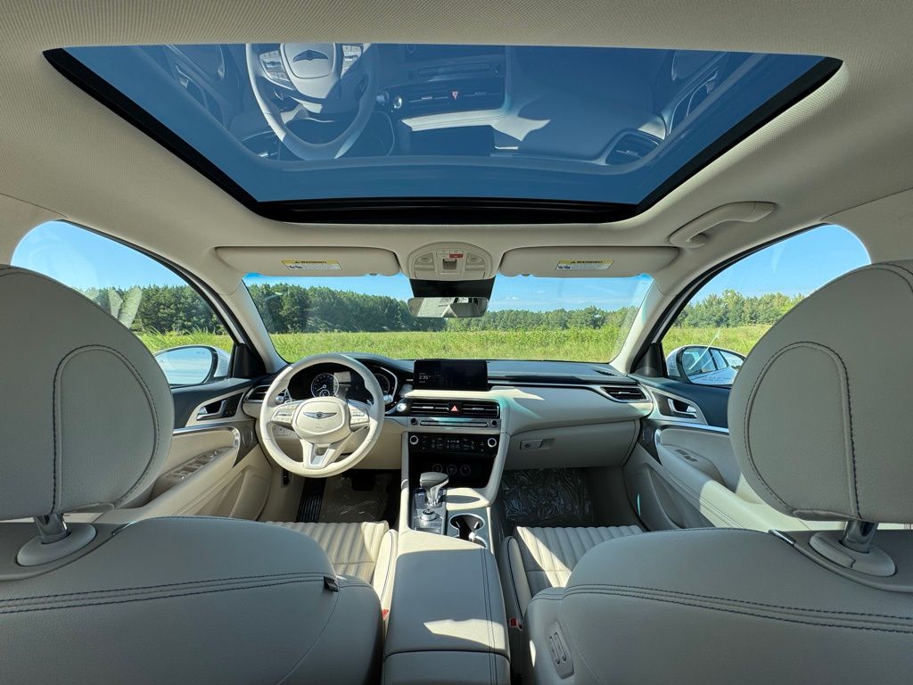 2026 Genesis G70 2.5T Prestige photo 3