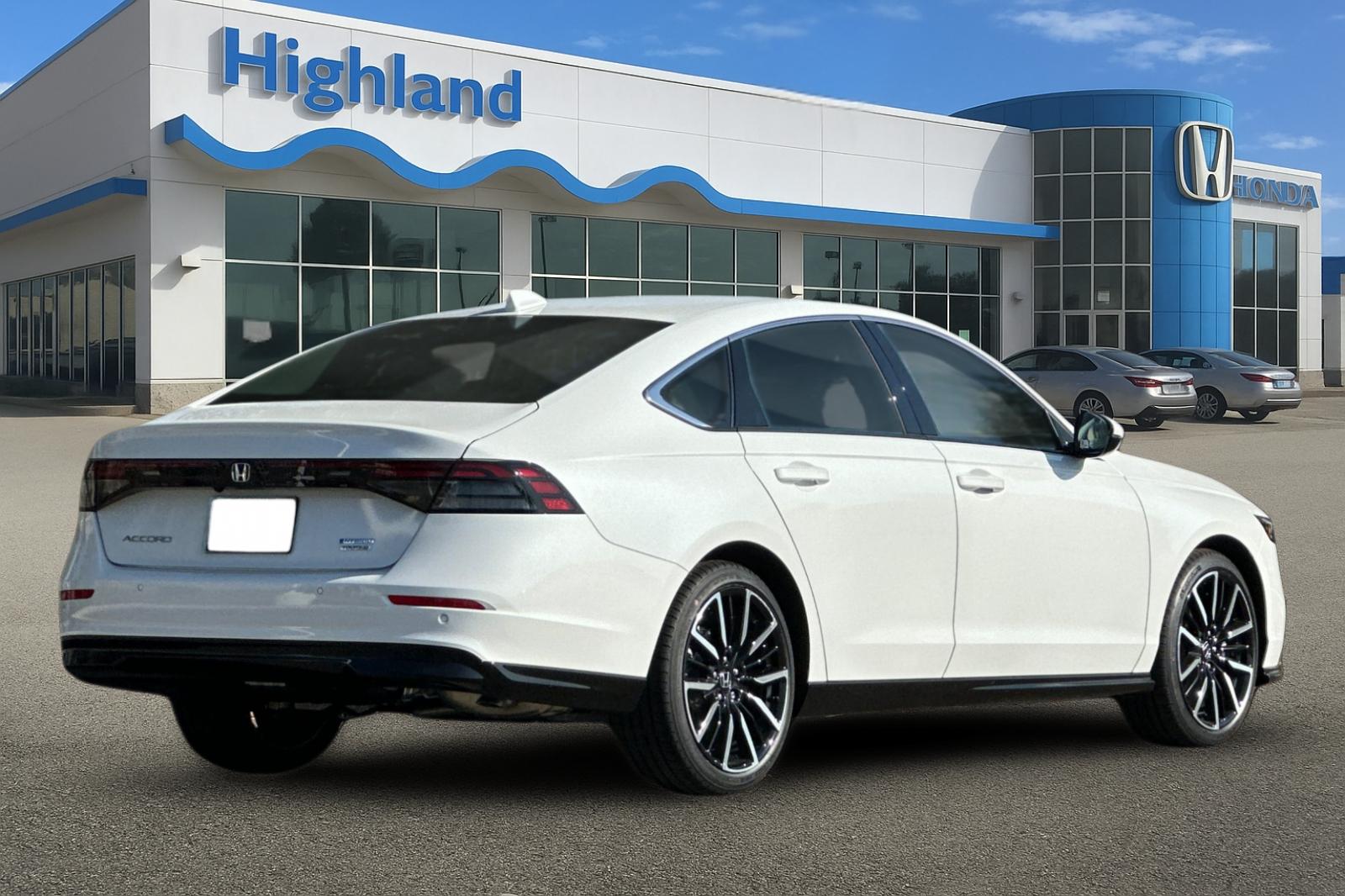 2025 Honda Accord Hybrid Touring photo 5