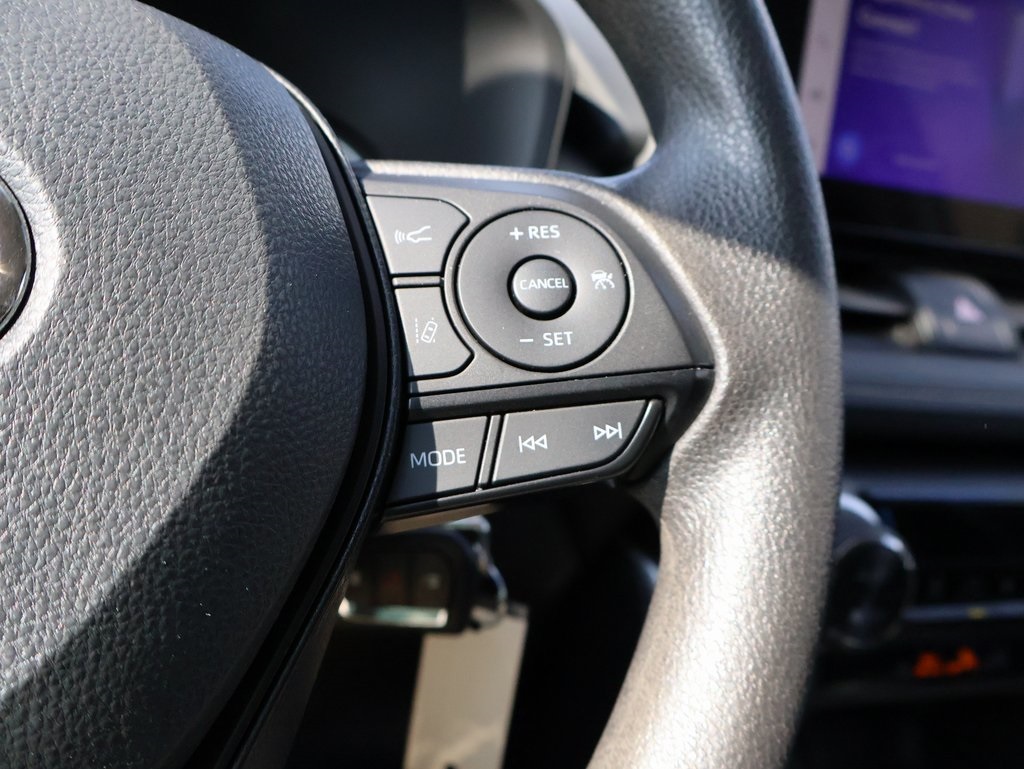 2024 Toyota RAV4 Hybrid LE photo 25