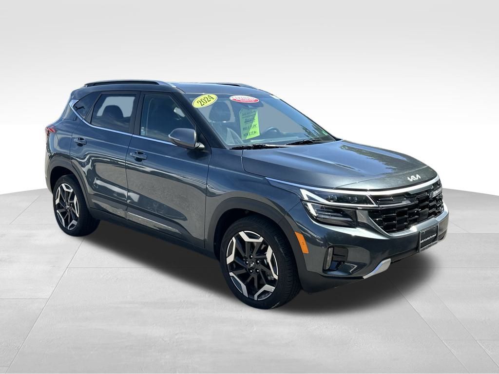 2024 Kia Seltos SX photo 3