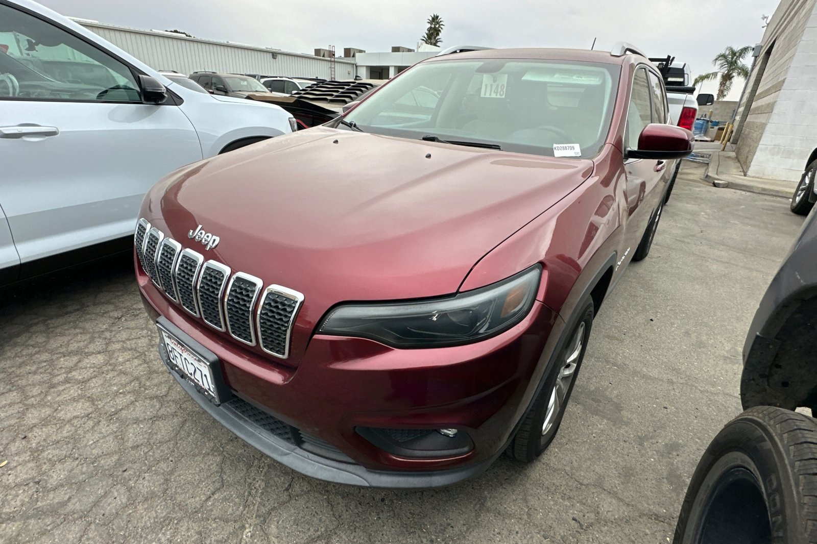 Used 2019 Jeep Cherokee Latitude with VIN 1C4PJMCX4KD288709 for sale in Madera, CA