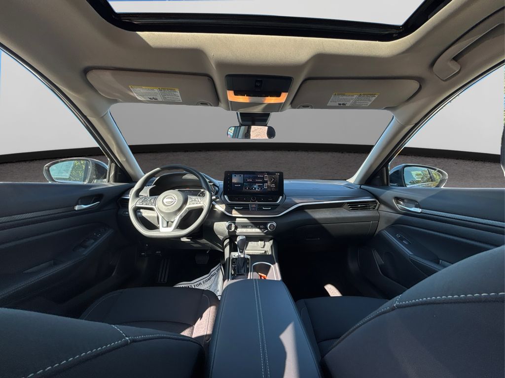 2025 Nissan Altima 2.5 SV photo 19