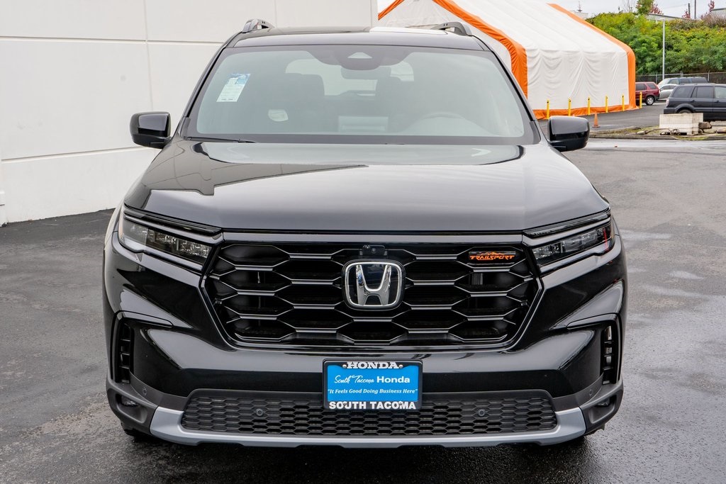 2025 Honda Pilot TrailSport photo 3