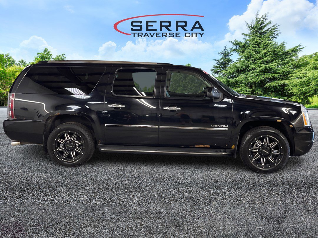 2011 Gmc Yukon XL Denali photo 4