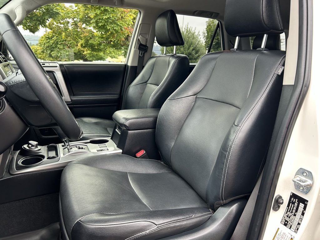2022 Toyota 4Runner Limited photo 24