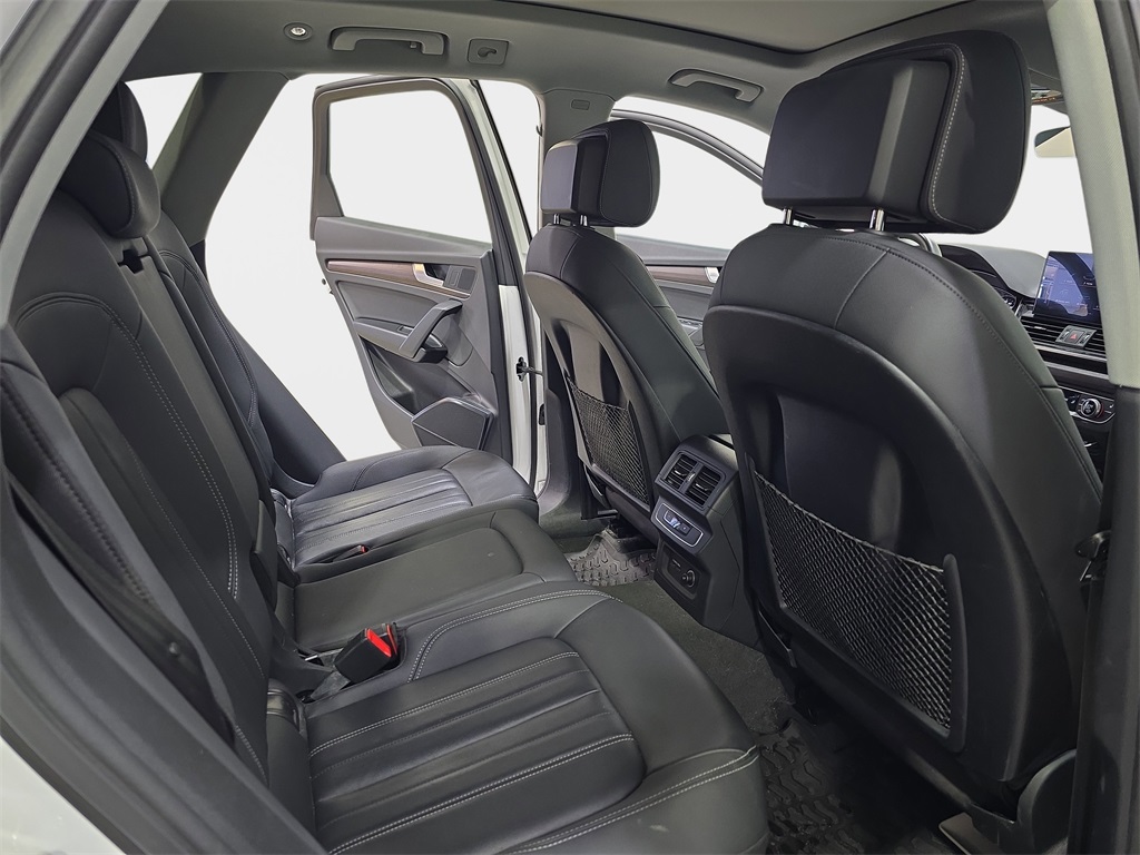 2022 Audi Q5 45 S line Premium photo 5