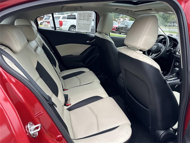 2015 Mazda Mazda3 Grand Touring photo 17