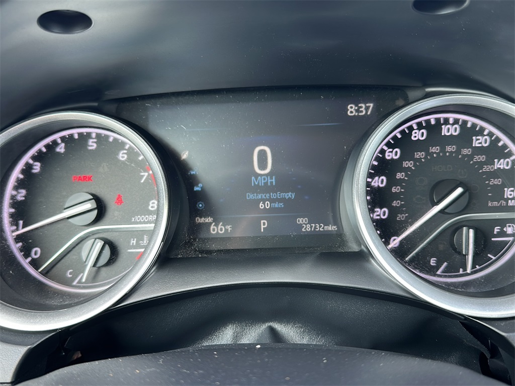 2022 Toyota Camry LE photo 13