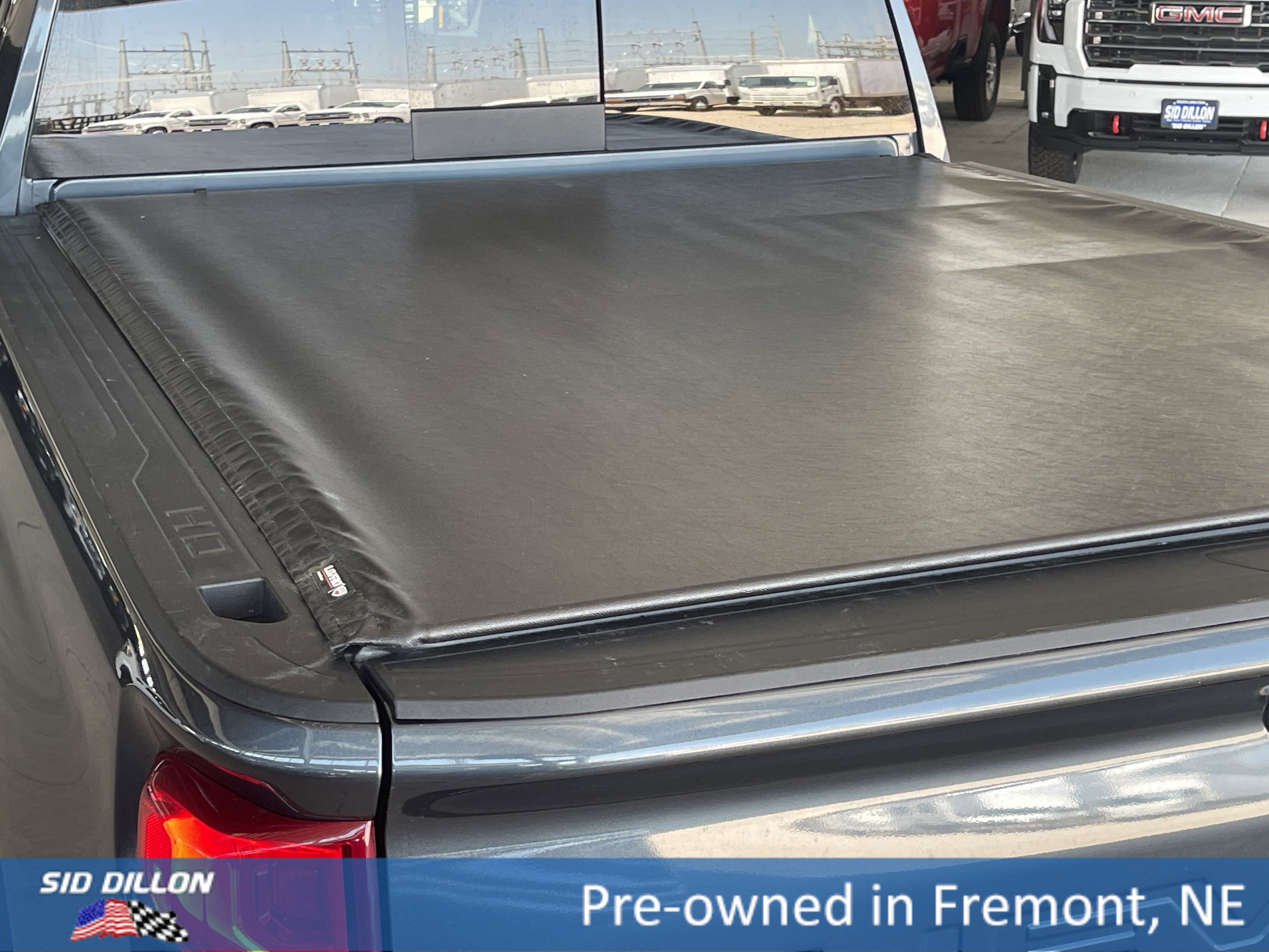 Used 2020 Shadow Gray Metallic Chevrolet LTZ image 18