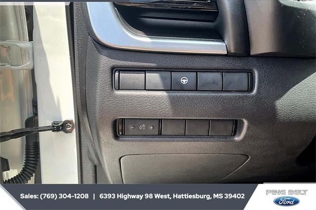 2022 Nissan Rogue SV photo 21