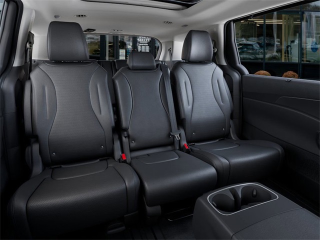 2026 Kia Carnival SX Prestige photo 16
