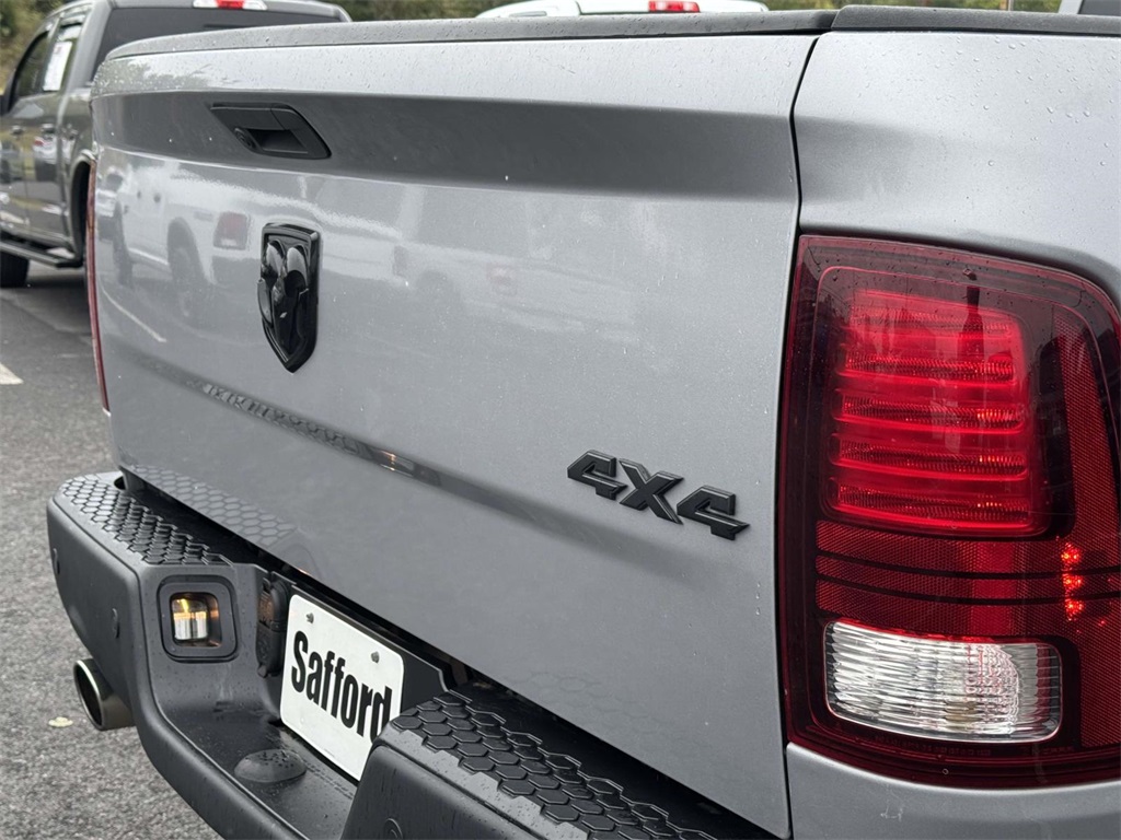 2019 Ram 1500 Classic Warlock photo 10