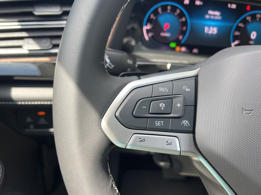2026 Volkswagen Atlas SE Technology photo 29
