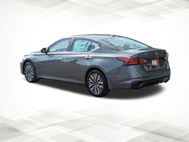 2025 Nissan Altima SV photo 4