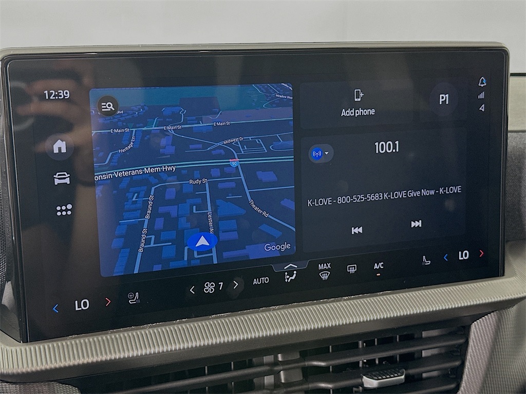 2025 Ford Explorer ST-Line photo 15