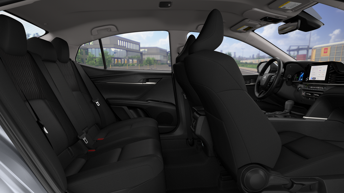 2025 Toyota Camry LE photo 19