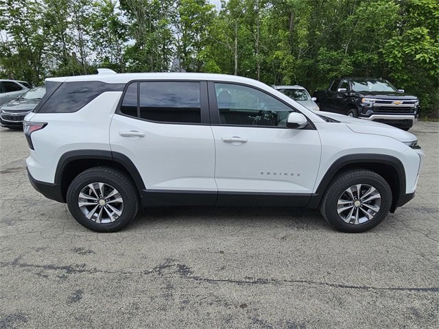 2026 Chevrolet Equinox LT photo 3