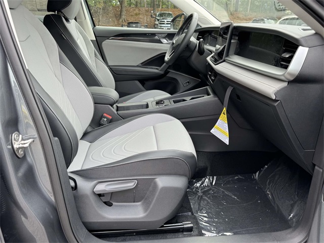2025 Volkswagen Tiguan SE photo 15