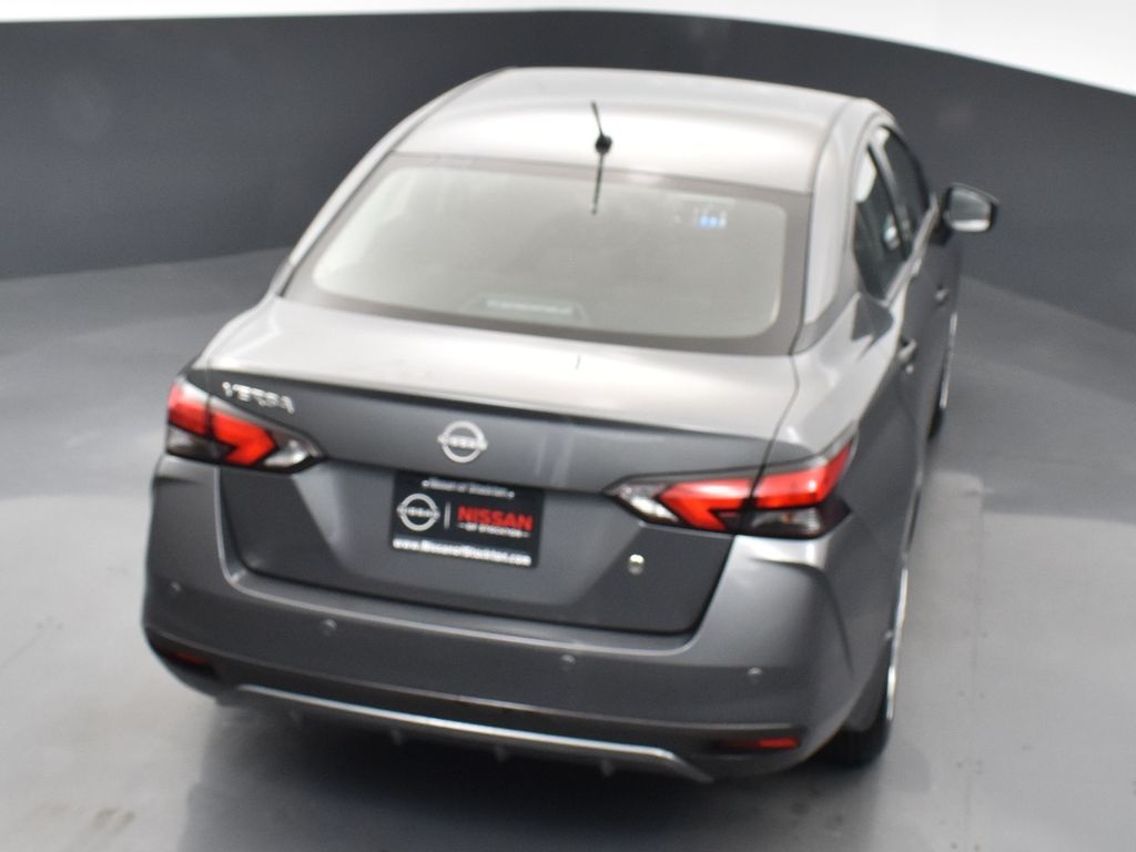 2025 Nissan Versa 1.6 S photo 39