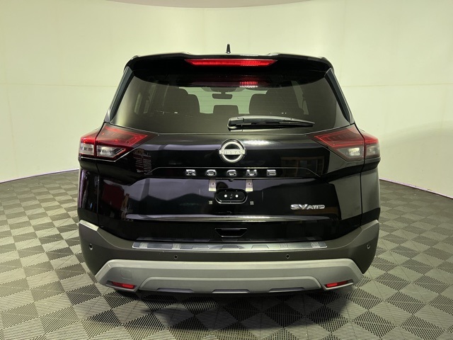 2022 Nissan Rogue SV photo 5