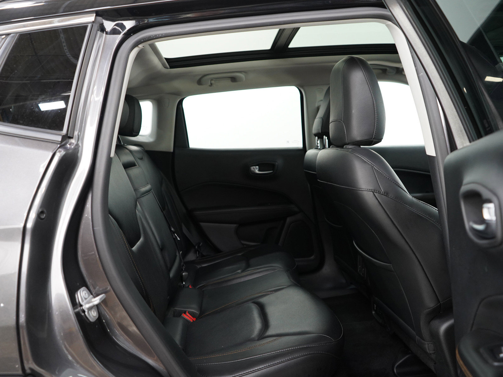 2018 Jeep Compass Limited photo 8