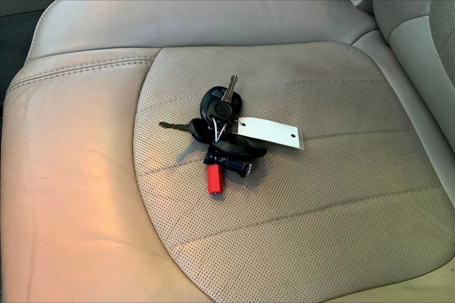 2012 Buick Enclave Leather photo 12