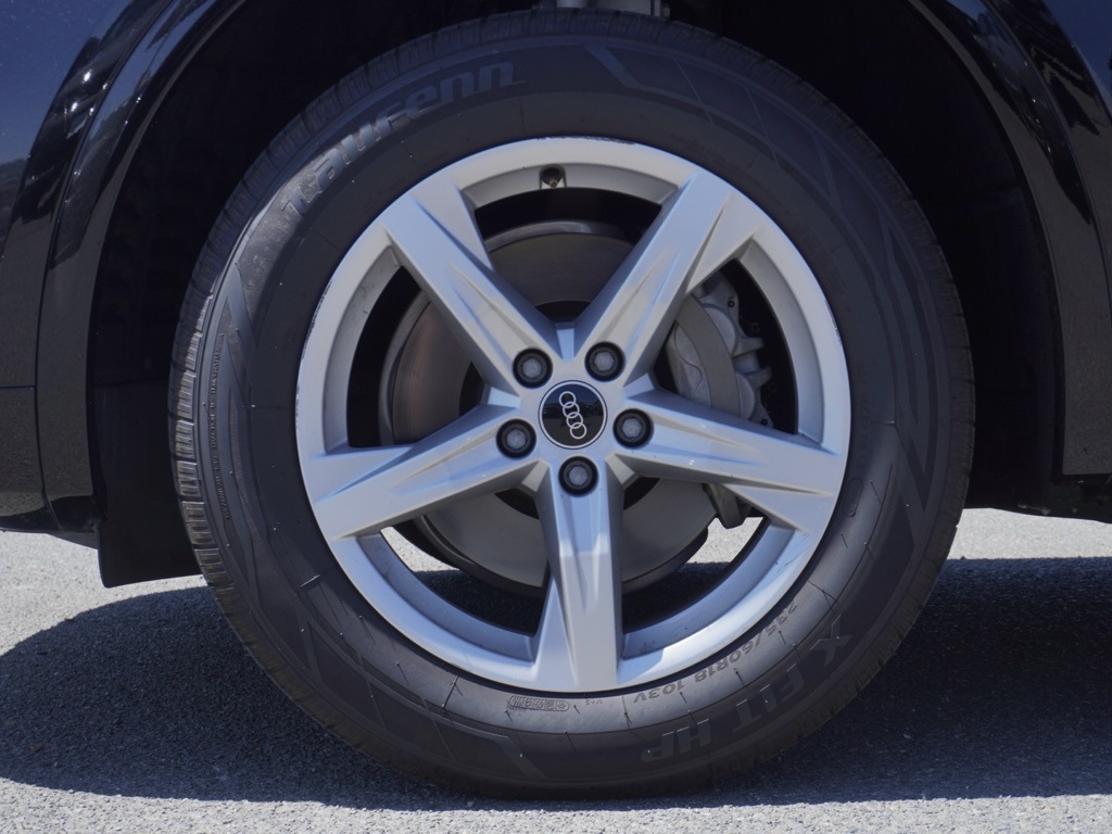 2021 Audi Q5 45 Premium photo 8