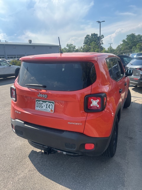 2017 Jeep Renegade Sport photo 4