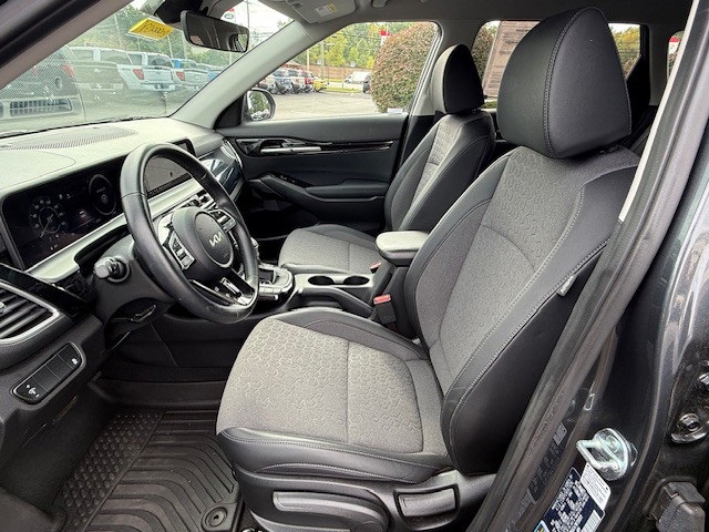 2024 Kia Seltos X-Line photo 11