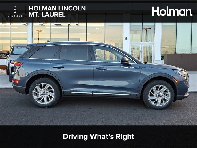 2022 Lincoln Corsair Base's photo