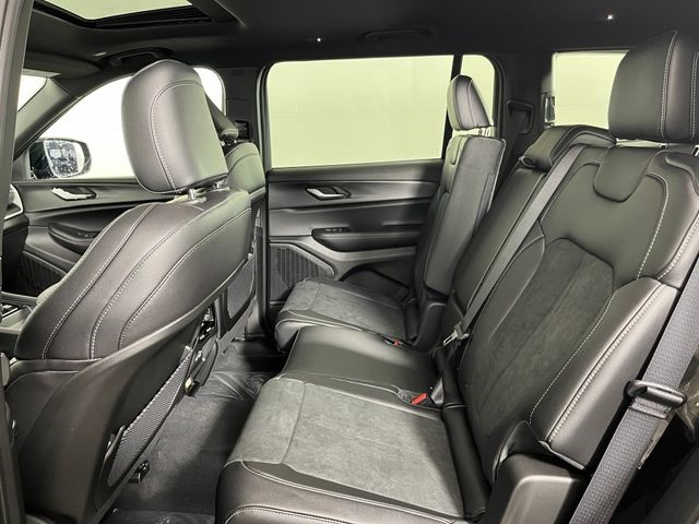 2025 Jeep Grand Cherokee Altitude X photo 7