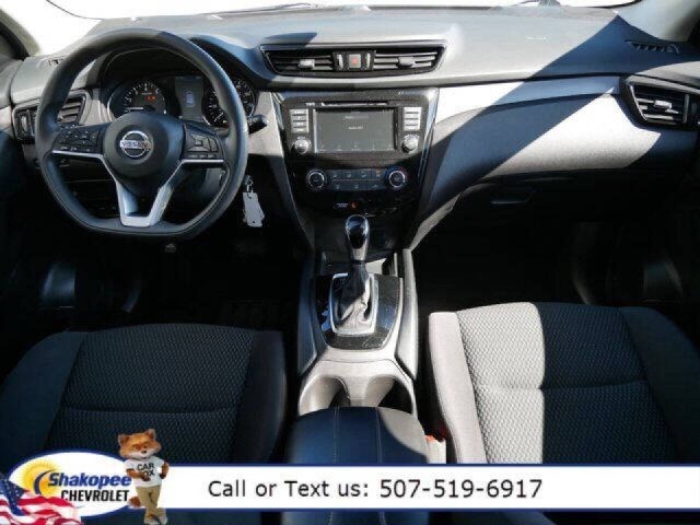 2021 Nissan Rogue Sport S photo 11