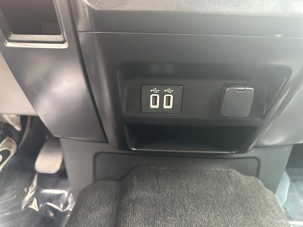 2020 Ford F-150 XLT photo 14