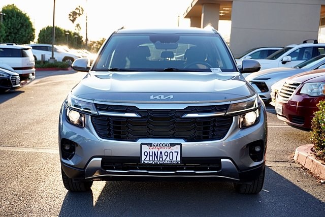 2024 Kia Seltos S photo 3
