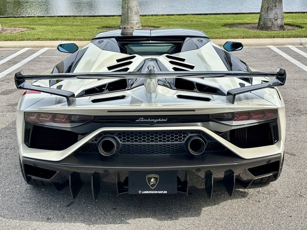 2020 Lamborghini Aventador SVJ Roadster photo 10