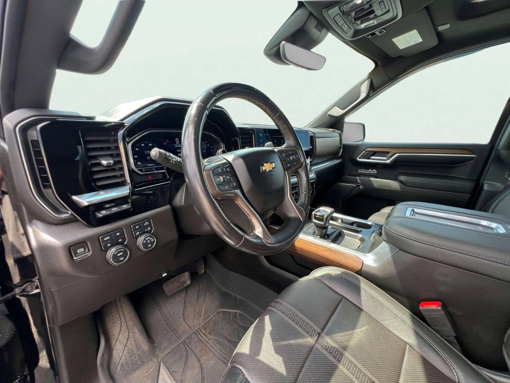 2022 Chevrolet Silverado 1500 High Country photo 7