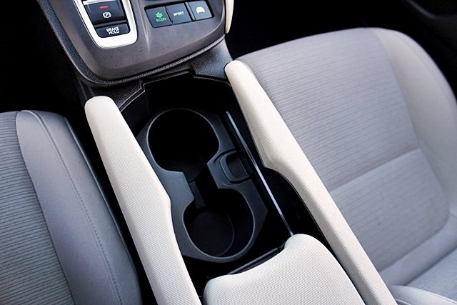 Used 2022 White Honda EX image 27