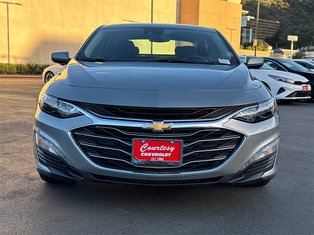 2023 Chevrolet Malibu 1LT photo 4