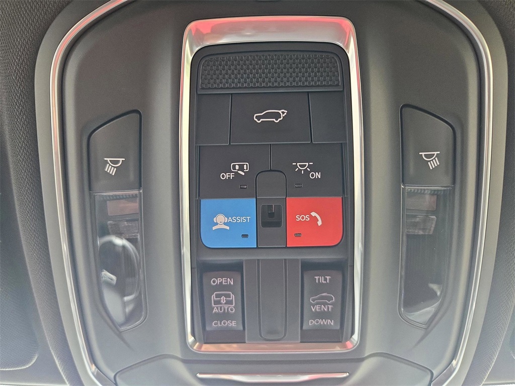 2025 Jeep Grand Cherokee Altitude X photo 23