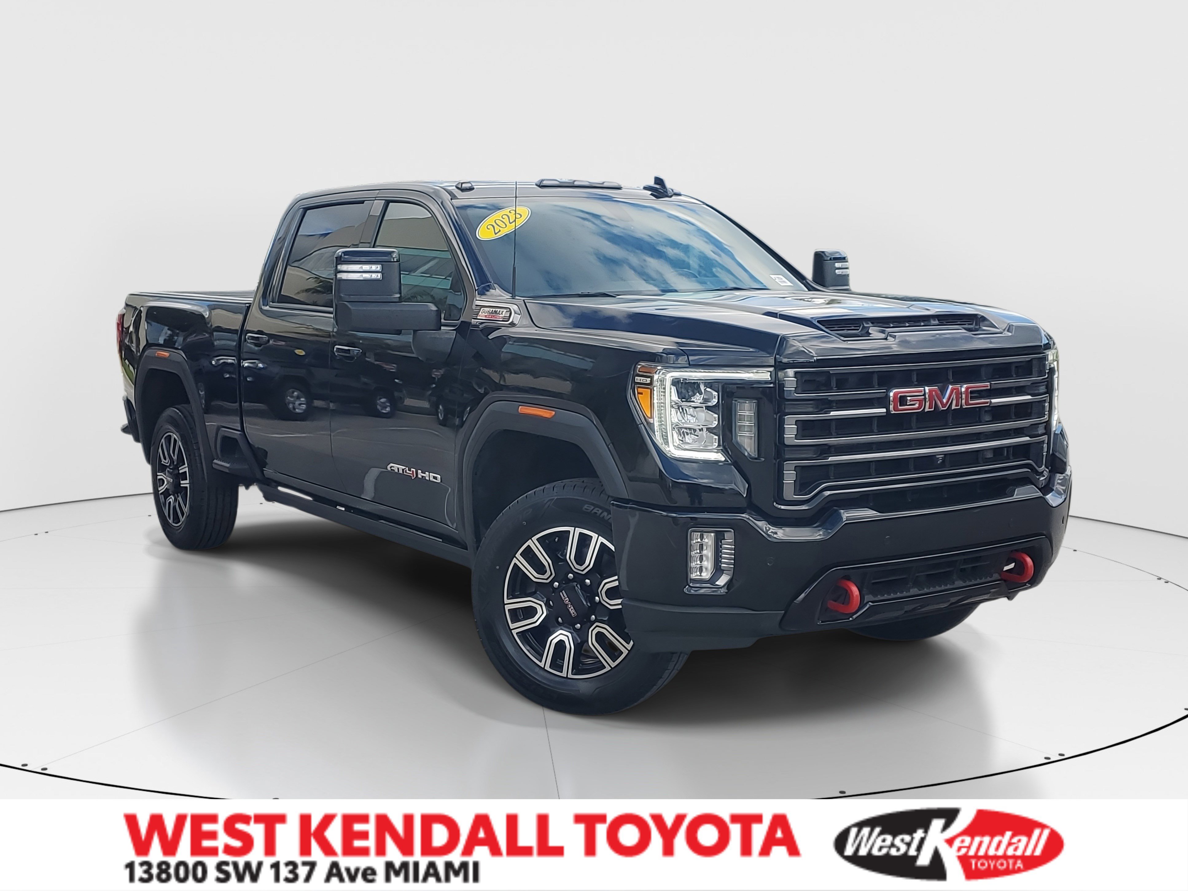 2023 GMC Sierra 2500HD AT4's photo