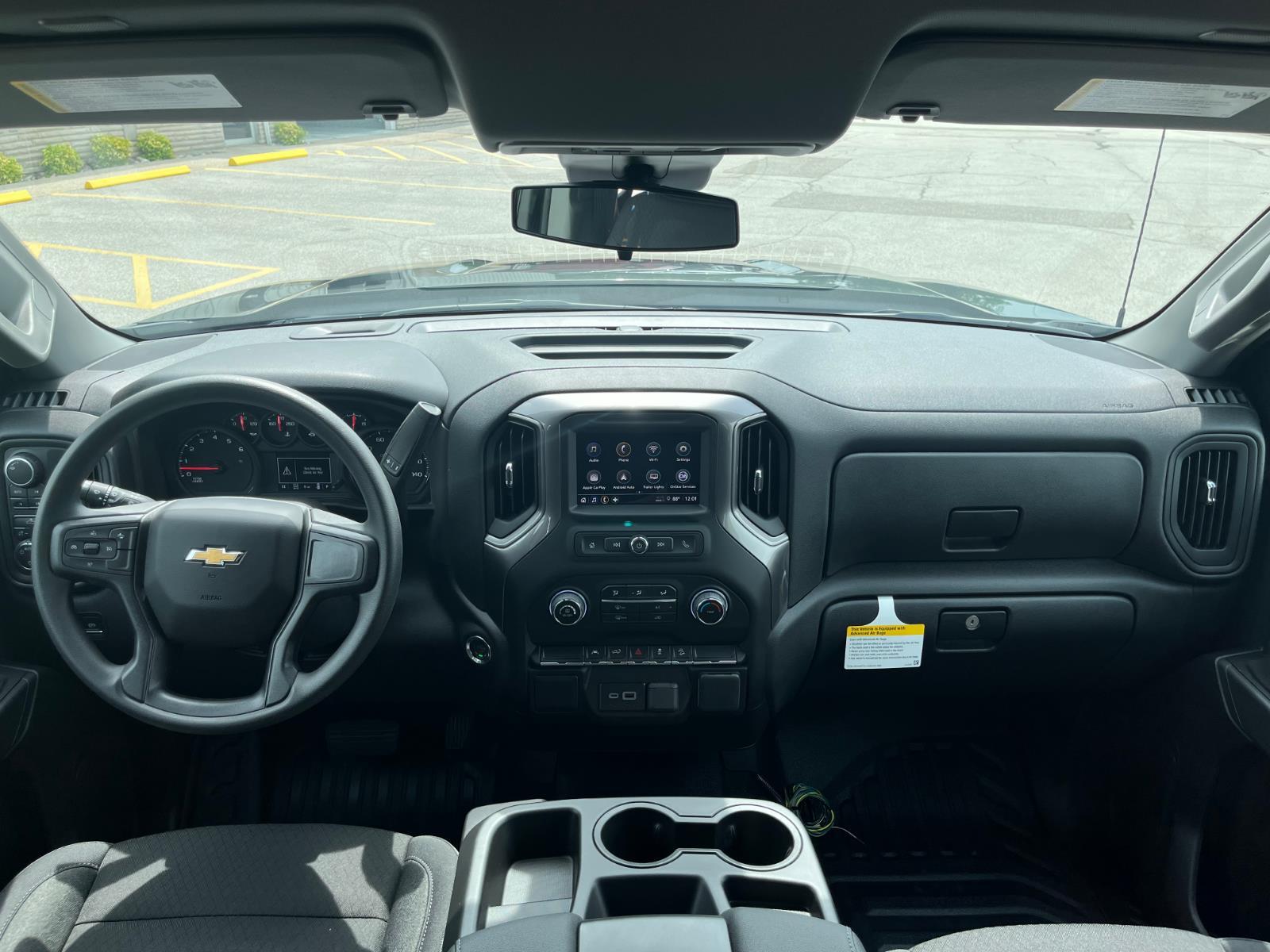 2025 Chevrolet Silverado 1500 photo 4