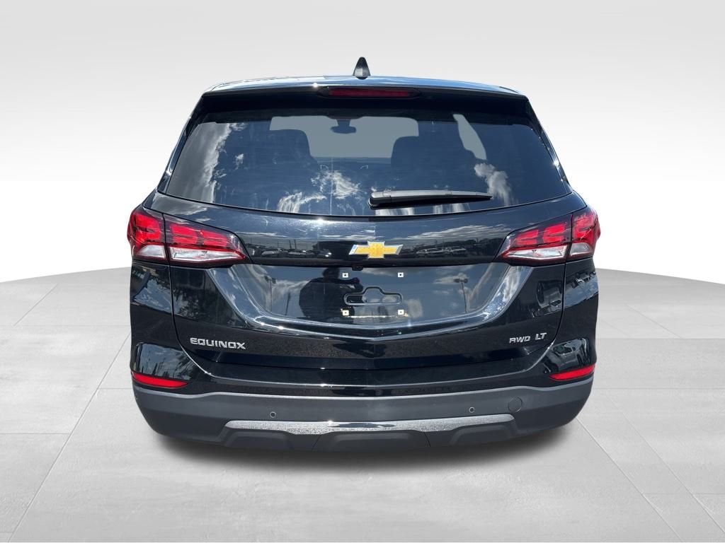 2023 Chevrolet Equinox LT photo 4