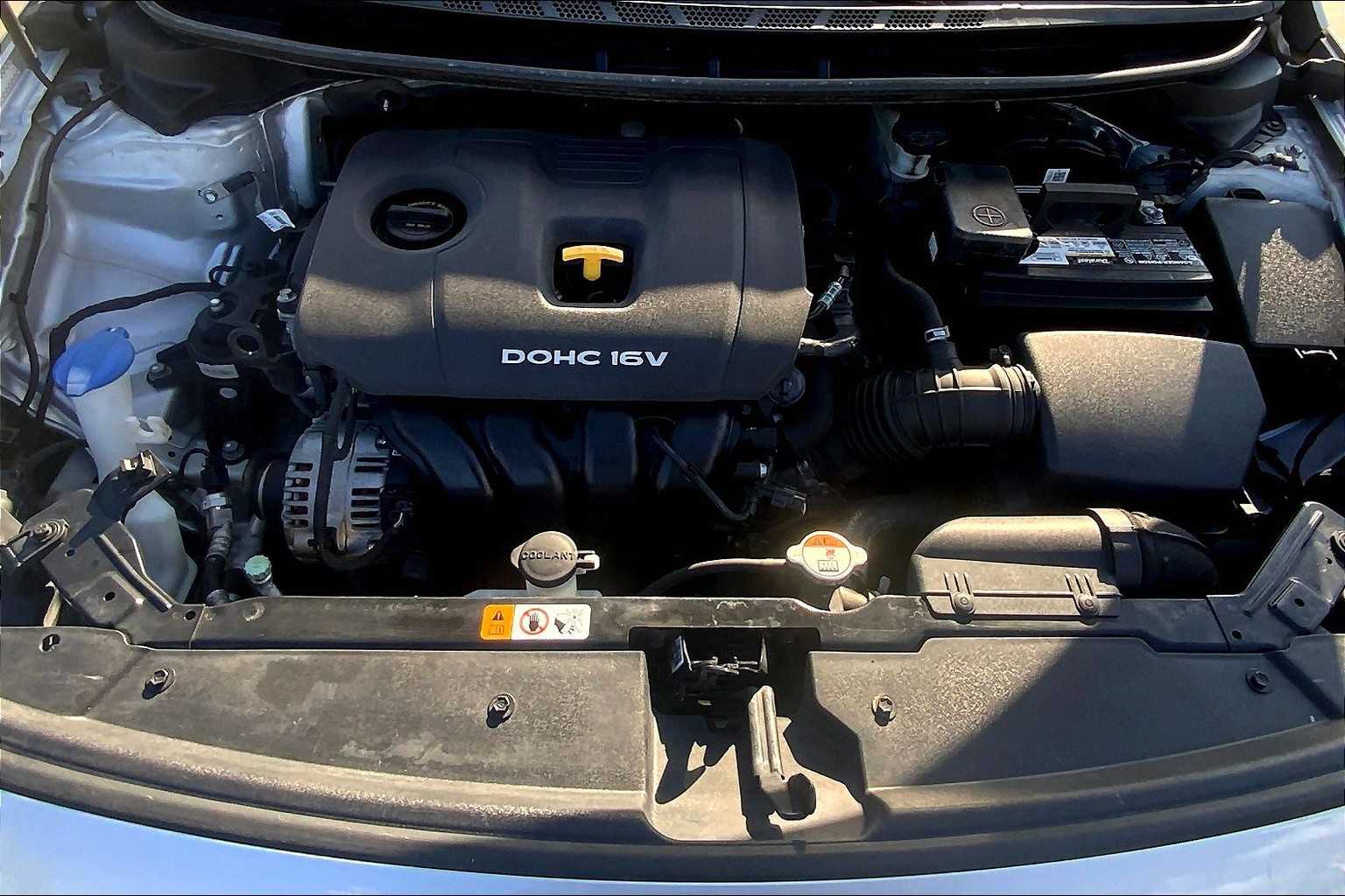 2017 Kia Forte LX Base photo 30