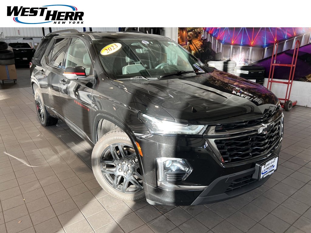 2023 Chevrolet Traverse Premier's photo