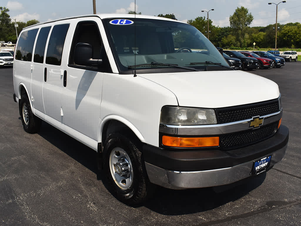 2014 Chevrolet Express 2500 LT photo 9