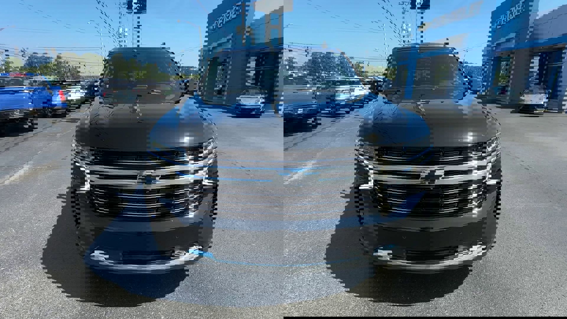 2023 Chevrolet Tahoe LT photo 3