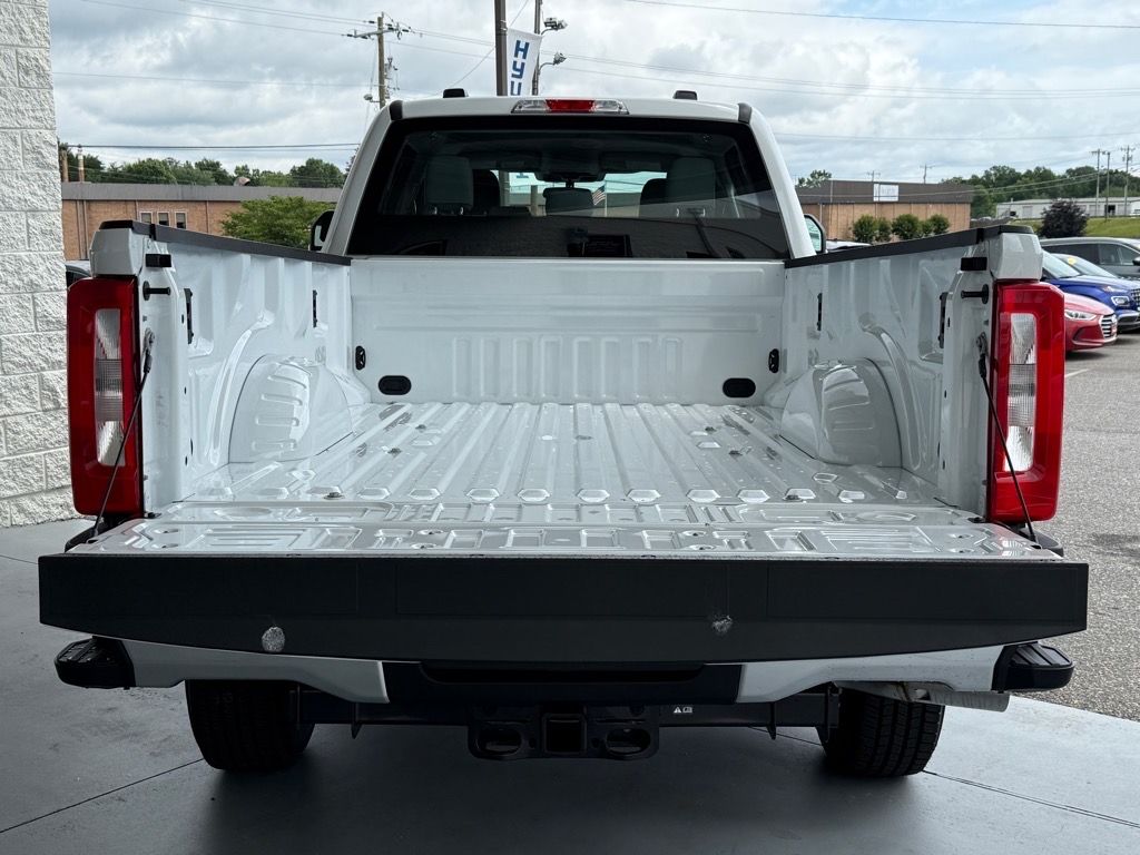 2025 Ford F-250 XL photo 3